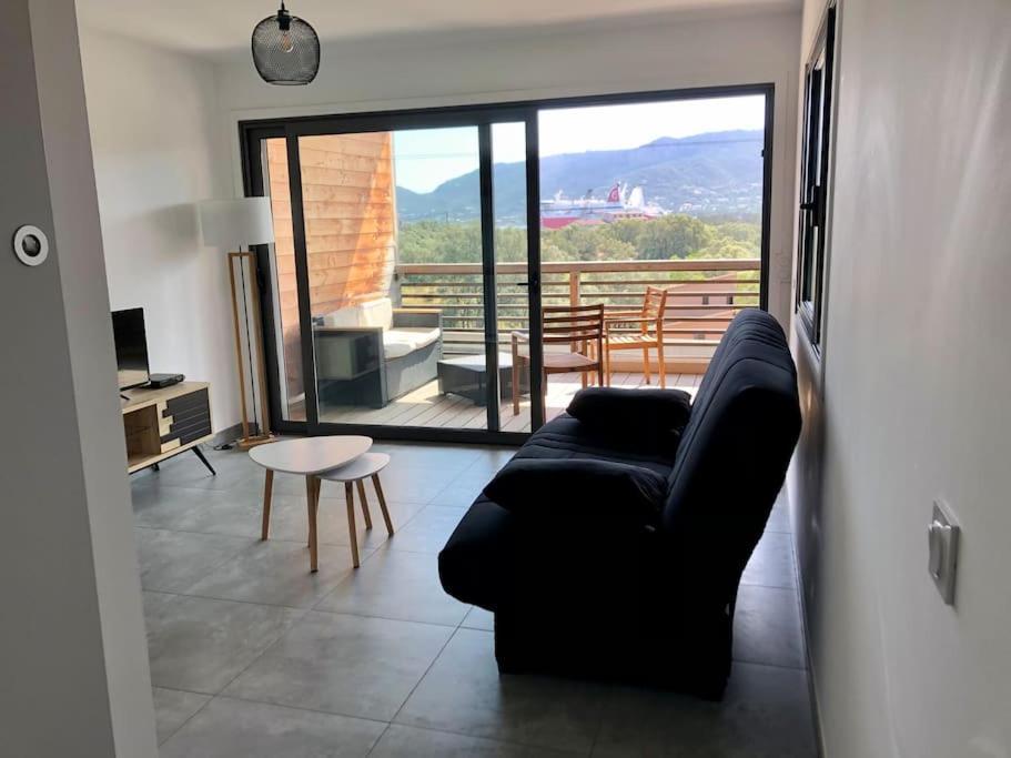 Piscine, 200m Port De Vecchio Pour 2 Personnes Apartment *